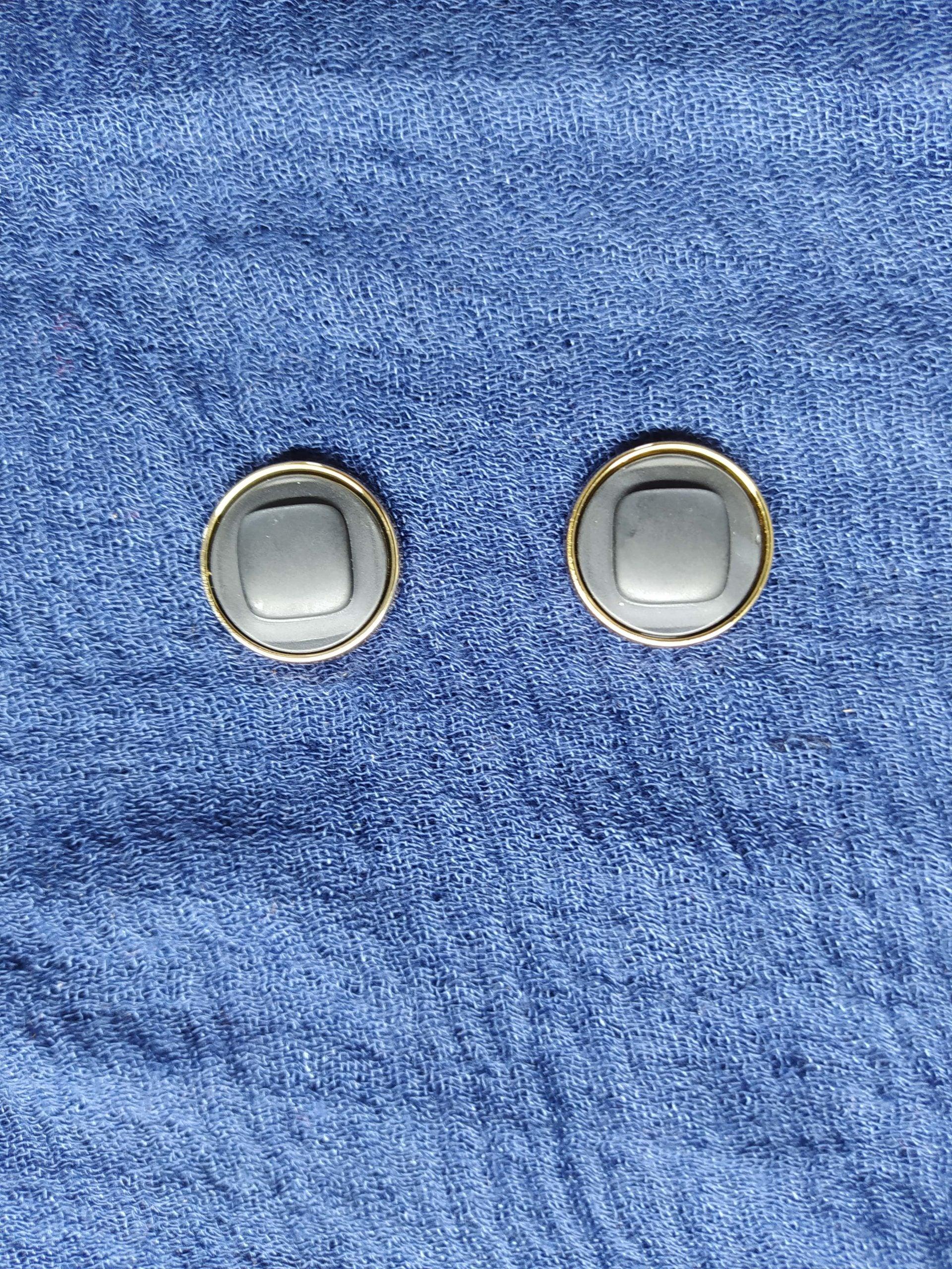 Black Button Style Magnet - Scarfs.pk