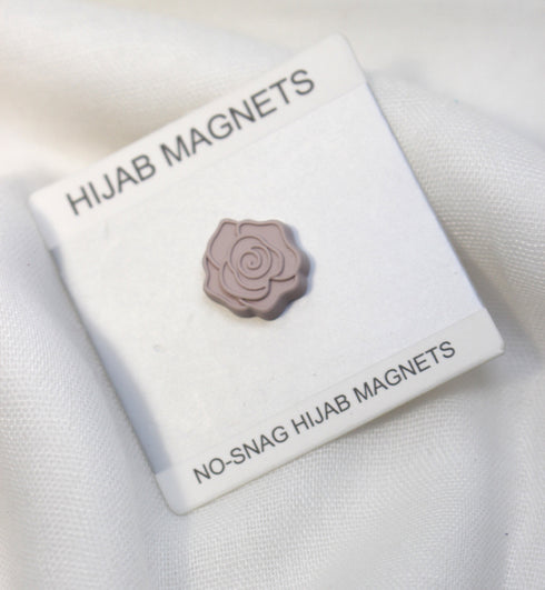 Grapes Flowers Style Magnet Pin - Scarfs.pk