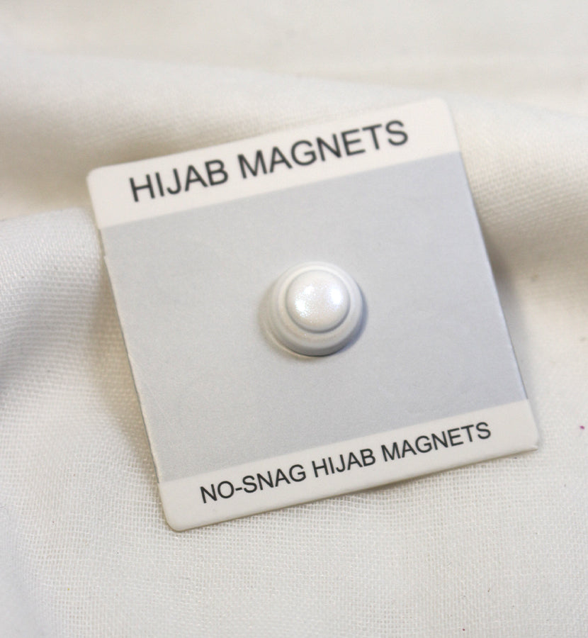 Dot Button Style Magnet Pin - Scarfs.pk