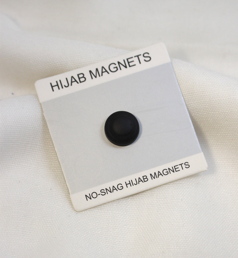 Dot Button Style Magnet Pin - Scarfs.pk