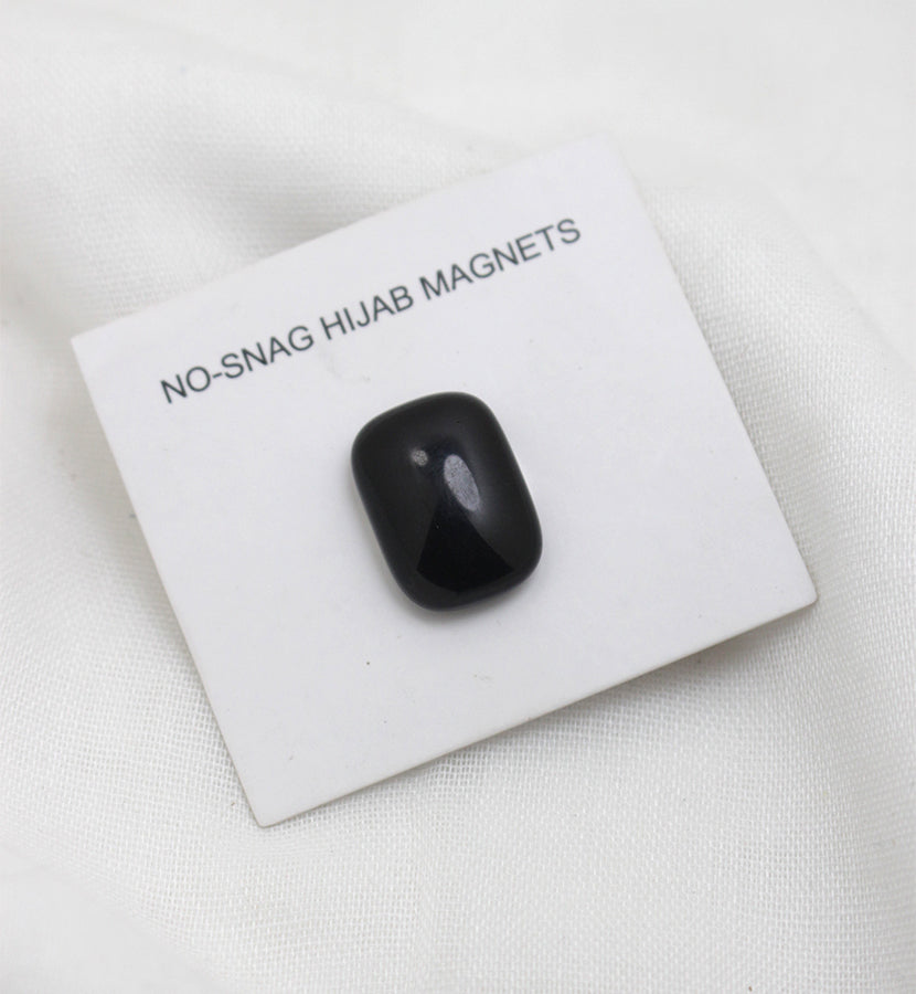 Black Button Style Magnet Pin