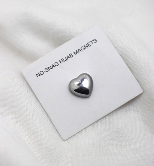 Silver Heart Magnet Pin - Scarfs.pk