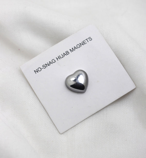 Silver Heart Magnet Pin - Scarfs.pk