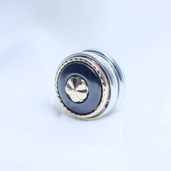 Black Round Rose Magnet - Scarfs.pk