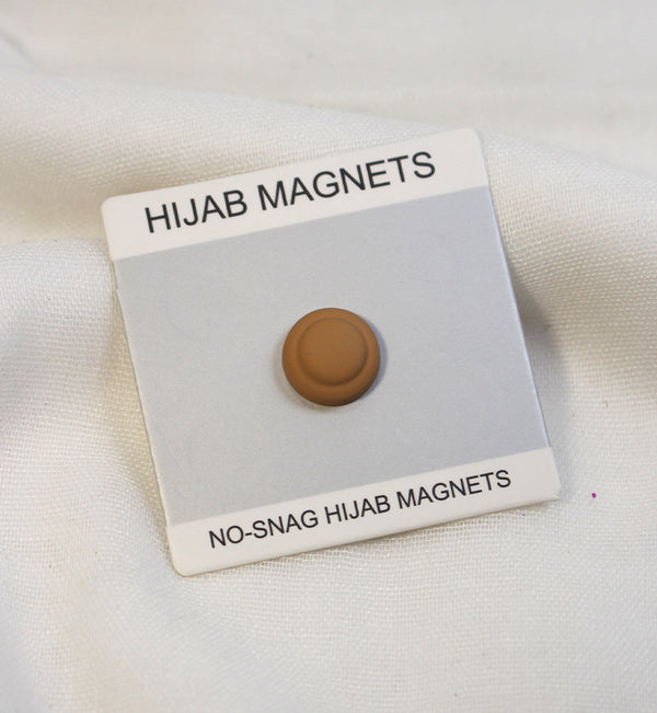 Dot Button Style Magnet Pin - Scarfs.pk
