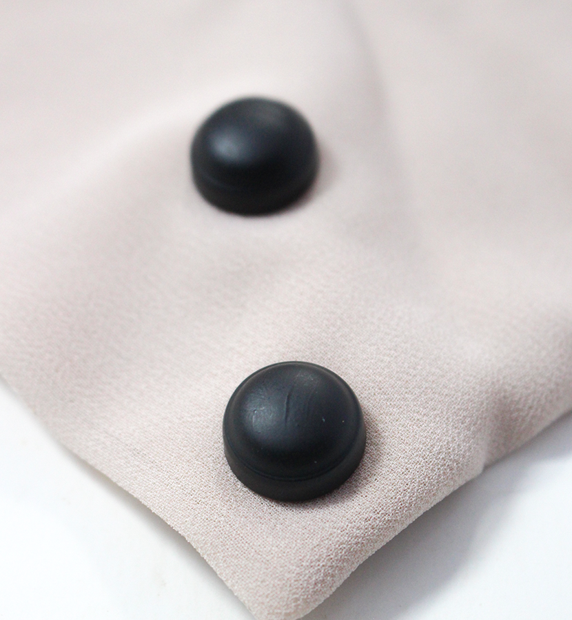 Plain Black Scarfs Magnetic Pin - Scarfs.pk