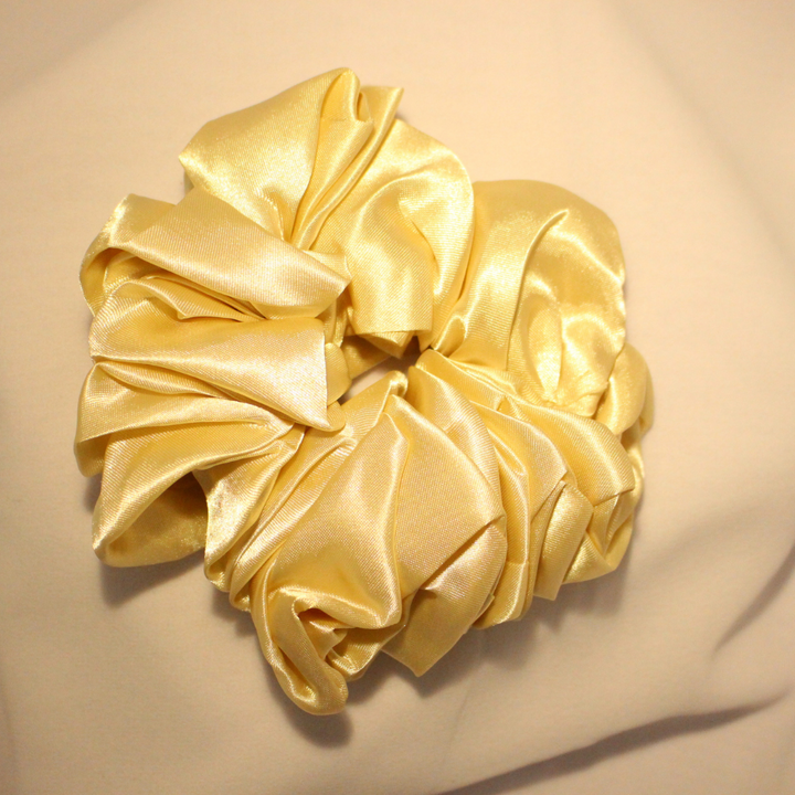 Scrunchie Hair Tie - Cream - scarfs.pk 