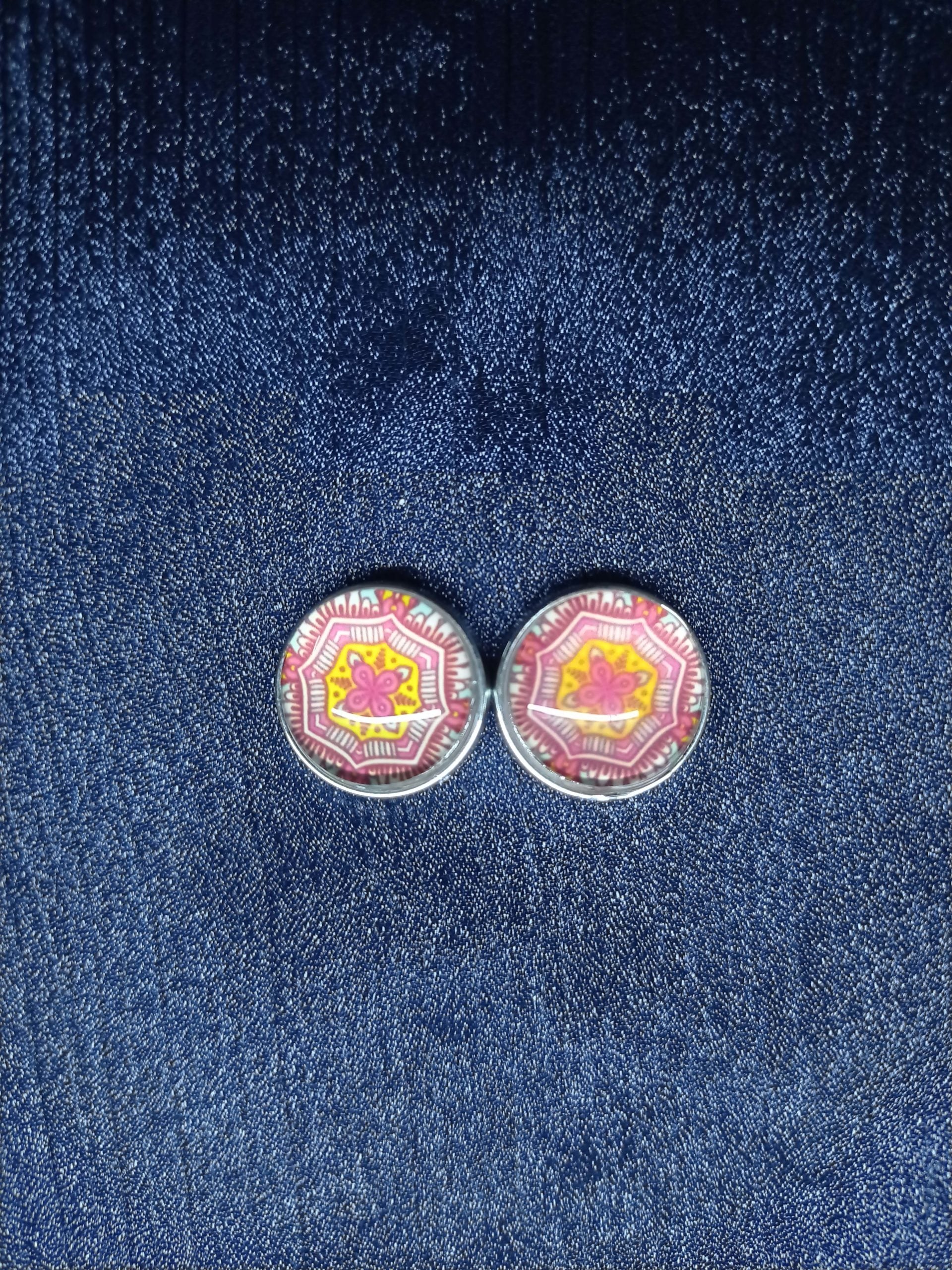 Multi Style Scarfs Magnet - Scarfs.pk