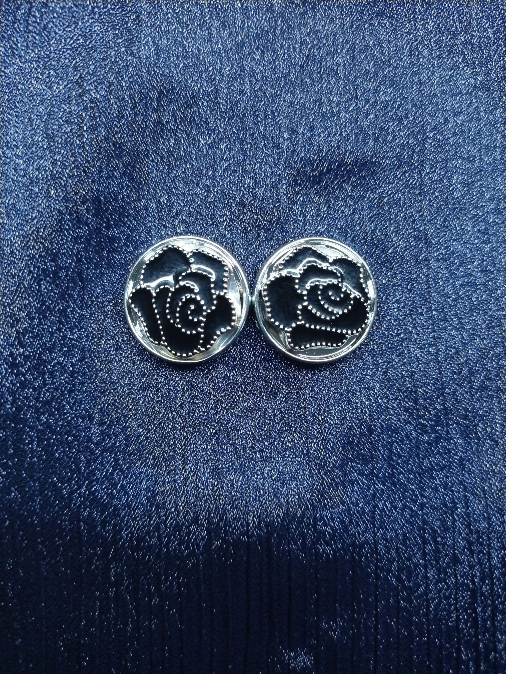 Rose Scarfs Magnet - Scarfs.pk