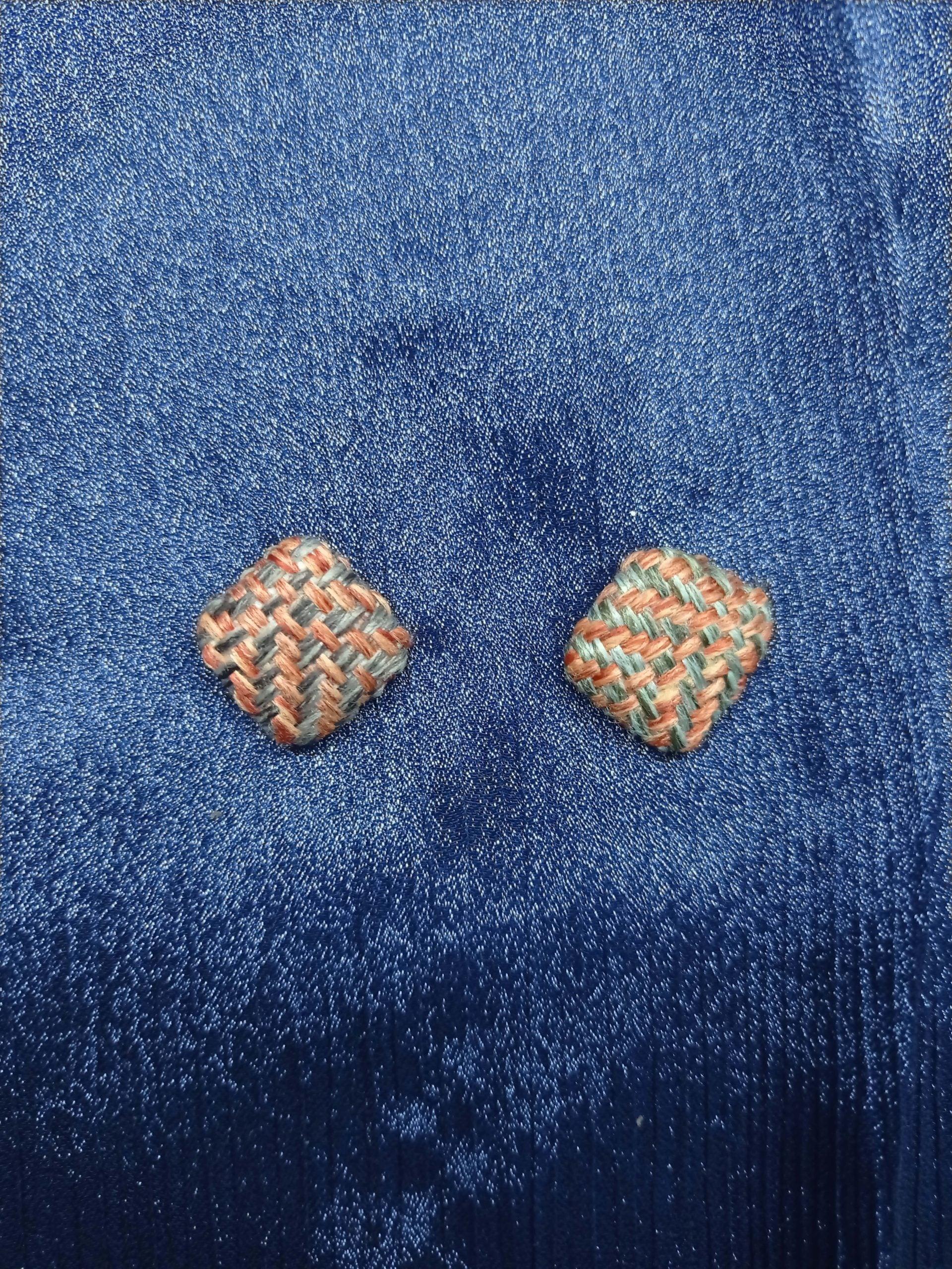 Button Style Scarfs Magnet - Scarfs.pk