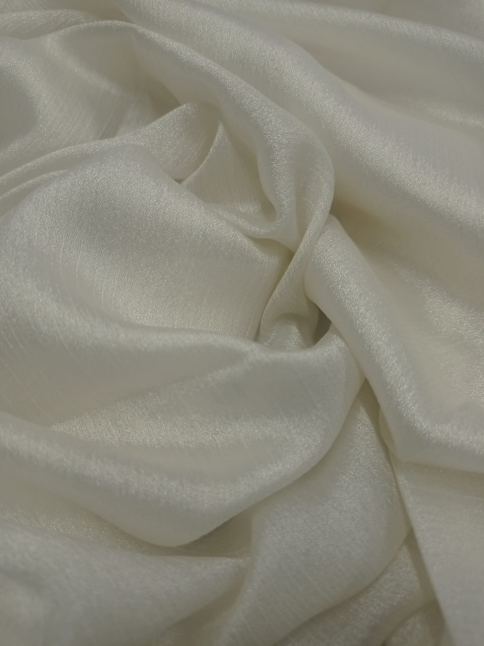 Crinkle Silk Luxe Hijabs – Off White - Scarfs.pk #1 Online Hijab Store