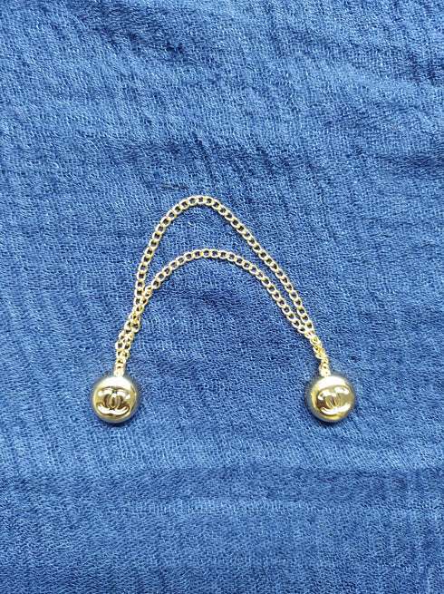 Golden Chain Style Magnet - Scarfs.pk