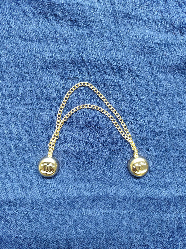 Golden Chain Style Magnet - Scarfs.pk